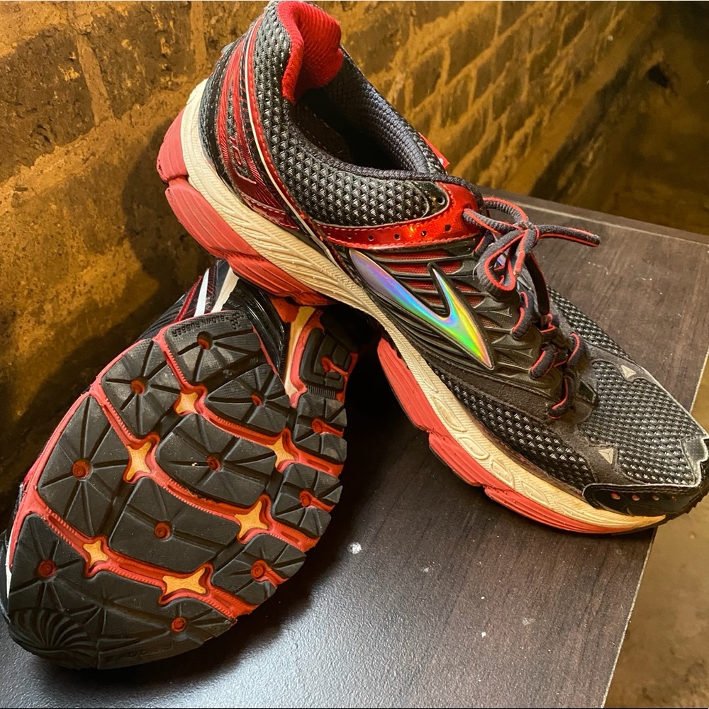 Brooks GTS Adrenaline Running Shoe (Size 11.5)